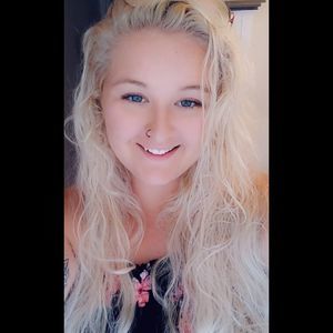 Meet your Posher, Aly